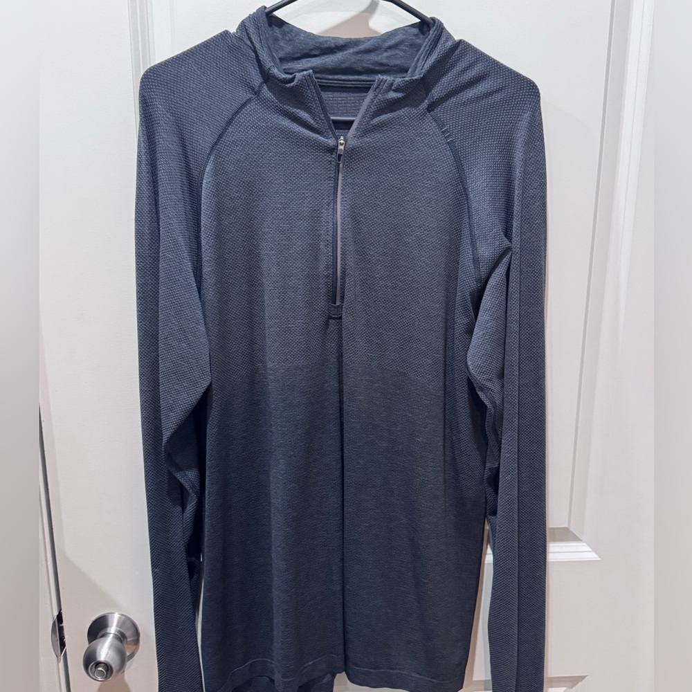 Lululemon Men’s Metal Vent Tech 1/2 Zip Long Sleeve Shirt - Size Large